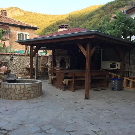 Elenite 4*