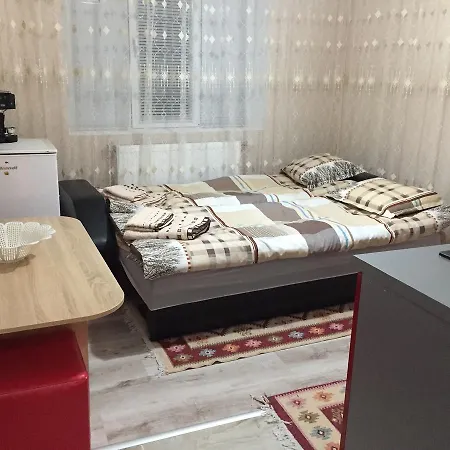 بيت ضيافة Elenite غوتسه دلتشو